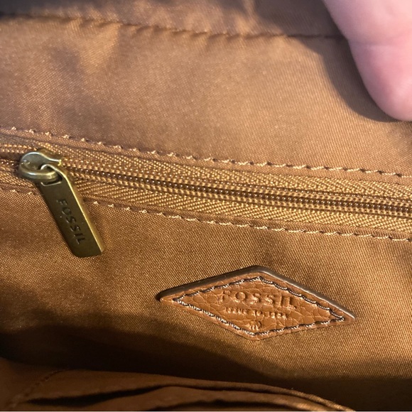 Small Fossil White Leather Over the Shoulder Cross Body Bag - Picture 6 of 9